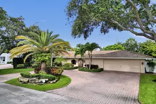 11 Tam Oshanter Ln, Fort Lauderdale, FL 33308 - Photo 2