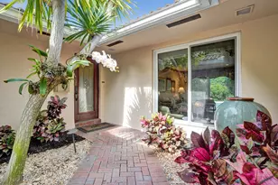 11 Tam Oshanter Ln, Fort Lauderdale, FL 33308 - Photo 2