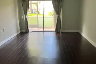 3071 Holiday Springs Blvd, Margate, FL 33063 - Photo 10