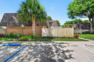 7109 71st Way, West Palm Beach, FL 33407 - Photo 2