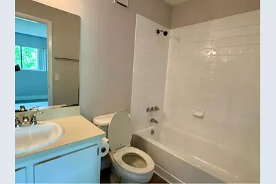 9473 Palm Circle N, Pembroke Pines, FL 33025 - Photo 8