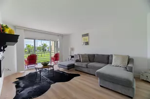 3661 Via Poinciana, Lake Worth, FL 33467 - Photo 8