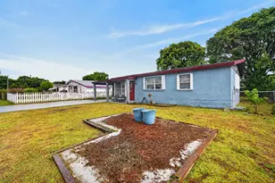741 NW 17th Ct, Pompano Beach, FL 33060 - Photo 2