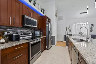 510 SW Halifax Ave, Port Saint Lucie, FL 34953 - Photo 10