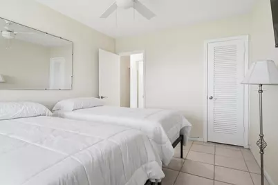 142 Norwich F, West Palm Beach, FL 33417 - Photo 8