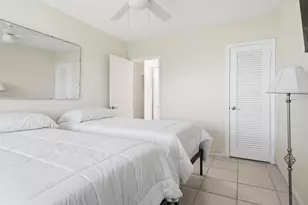 142 Norwich F, West Palm Beach, FL 33417 - Photo 8
