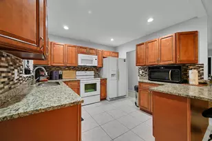 179 SE Soneto Ct, Port Saint Lucie, FL 34983 - Photo 8