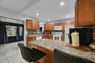 179 SE Soneto Ct, Port Saint Lucie, FL 34983 - Photo 6