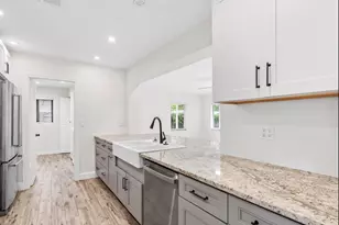 909 SE 14th Dr, Deerfield Beach, FL 33441 - Photo 6