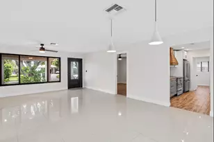 909 SE 14th Dr, Deerfield Beach, FL 33441 - Photo 18