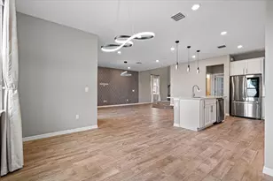 10437 SW Captiva Dr, Port Saint Lucie, FL 34987 - Photo 16