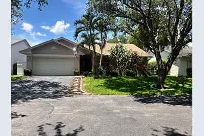 9825 NW 54th Place, Coral Springs, FL 33076 - Photo 2