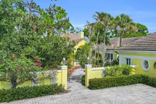 7107 SE Golfhouse Dr, Hobe Sound, FL 33455 - Photo 1