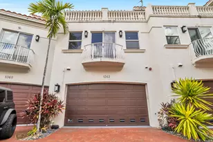 1362 Bayview Dr, Fort Lauderdale, FL 33304 - Photo 52