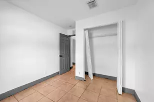 124 SW 10th Ave, Boynton Beach, FL 33435 - Photo 6