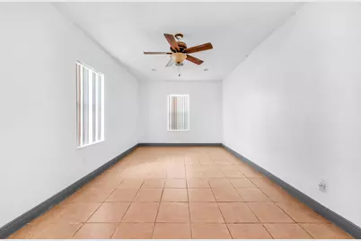 124 SW 10th Avenue, Boynton Beach, FL 33435 - Photo 10