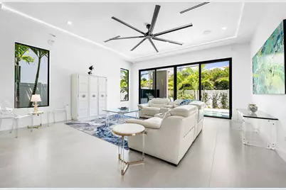 239 NE 11th Street, Delray Beach, FL 33444 - Photo 14