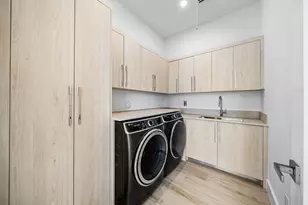 239 NE 11th St, Delray Beach, FL 33444 - Photo 32