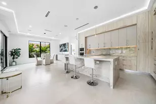 239 NE 11th St, Delray Beach, FL 33444 - Photo 8