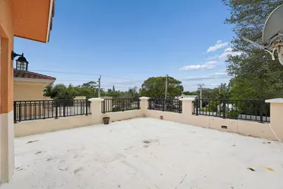 819 SW 7th Avenue, Fort Lauderdale, FL 33315 - Photo 36