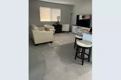 746 Flanders N, Delray Beach, FL 33484 - Photo 2