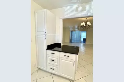 105 Oxford 500 #105, West Palm Beach, FL 33417 - Photo 8