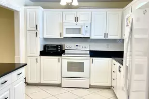 105 Oxford 500, West Palm Beach, FL 33417 - Photo 6