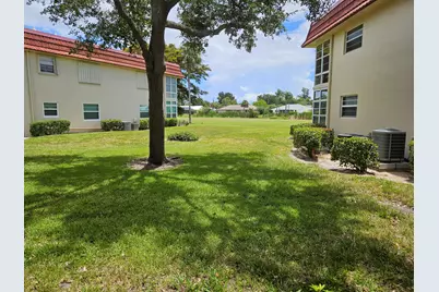 31 Pine Arbor Lane, Vero Beach, FL 32962 - Photo 2