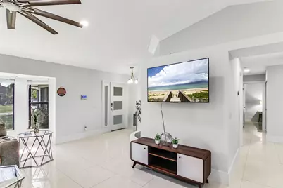 1685 SW Schleicher Lane, Port Saint Lucie, FL 34984 - Photo 10