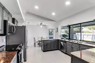 1685 SW Schleicher Ln, Port Saint Lucie, FL 34984 - Photo 16