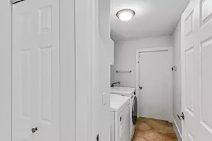 1685 SW Schleicher Ln, Port Saint Lucie, FL 34984 - Photo 34