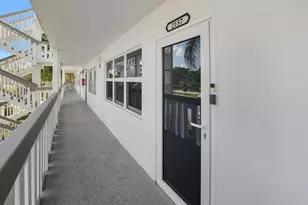 2157 Cambridge G, Deerfield Beach, FL 33442 - Photo 2