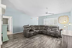 391 SW Duval Ave, Port Saint Lucie, FL 34983 - Photo 6