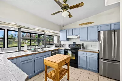 391 SW Duval Avenue, Port Saint Lucie, FL 34983 - Photo 10