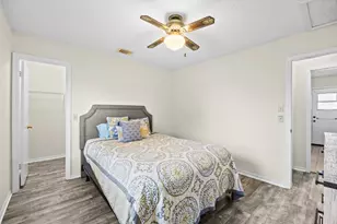 391 SW Duval Ave, Port Saint Lucie, FL 34983 - Photo 18