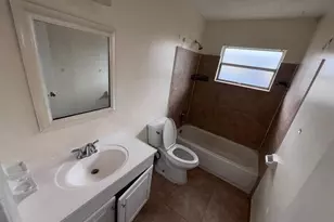 2620 Riverland Dr, Fort Lauderdale, FL 33312 - Photo 2