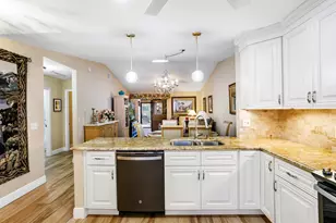 2641 Gately Dr W, West Palm Beach, FL 33415 - Photo 6