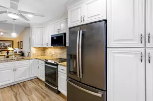 2641 Gately Dr W, West Palm Beach, FL 33415 - Photo 4