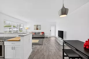 624 Orton Ave, Fort Lauderdale, FL 33304 - Photo 16