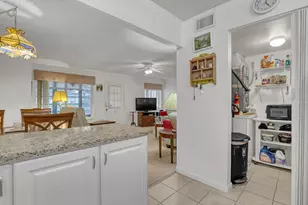 337 Pine Ridge Cir, Greenacres, FL 33463 - Photo 16