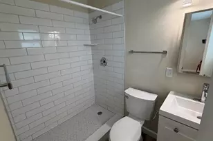 5168 NE 6th Ave, Oakland Park, FL 33334 - Photo 4