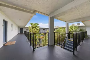 2860 Somerset Dr, Lauderdale Lakes, FL 33311 - Photo 4