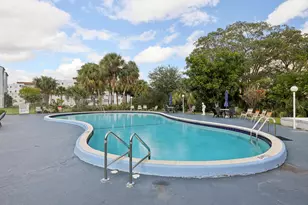 2860 Somerset Dr, Lauderdale Lakes, FL 33311 - Photo 2