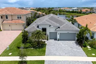 12203 Waterstone Cir, Palm Beach Gardens, FL 33412 - Photo 4