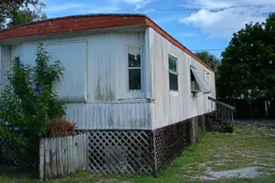 7930 SE Cactus Trail, Hobe Sound, FL 33455 - Photo 2