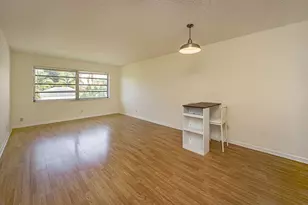 420 W Palm St, Lantana, FL 33462 - Photo 8