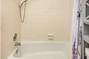 420 W Palm St, Lantana, FL 33462 - Photo 16