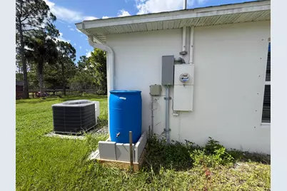 1001 Happiness Avenue SW, Palm Bay, FL 32908 - Photo 6