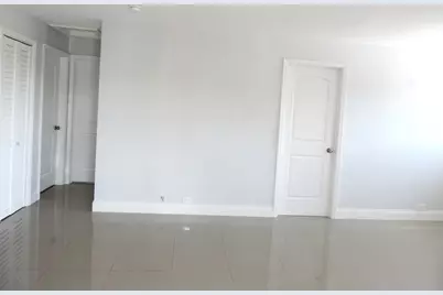 915 SE 22nd Avenue, Pompano Beach, FL 33062 - Photo 8
