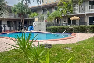 915 SE 22nd Ave, Pompano Beach, FL 33062 - Photo 1